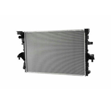 Chladič motora HELLA 8MK 366 302-061