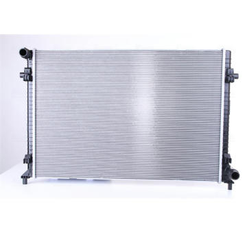 Chladič motora NISSENS 606705