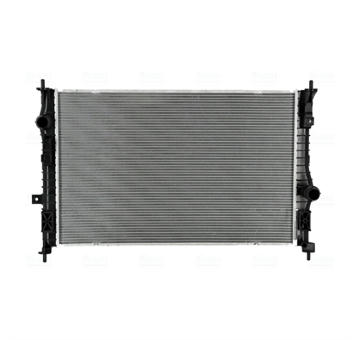 Chladič motora NISSENS 607228