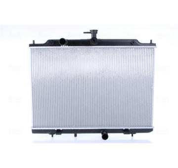 Chladič, chlazení motoru NISSENS 686803