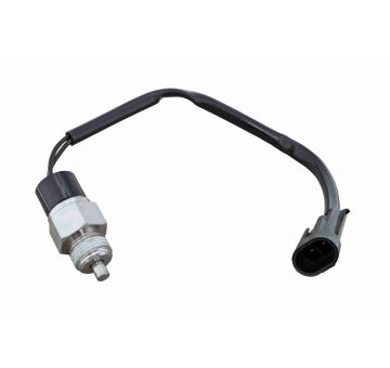 Spínač cúvacích svetiel VEMO V24-73-0046