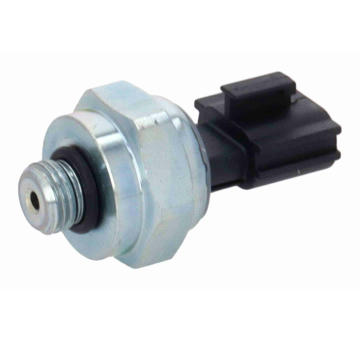 Snímač tlaku oleja VEMO V38-72-0313