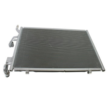 Kondenzátor klimatizácie MAXGEAR AC830366