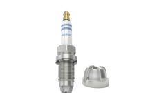 Zapalovací svíčka BOSCH 0 242 240 590