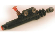 Hlavní válec, spojka BOSCH 0 986 486 053